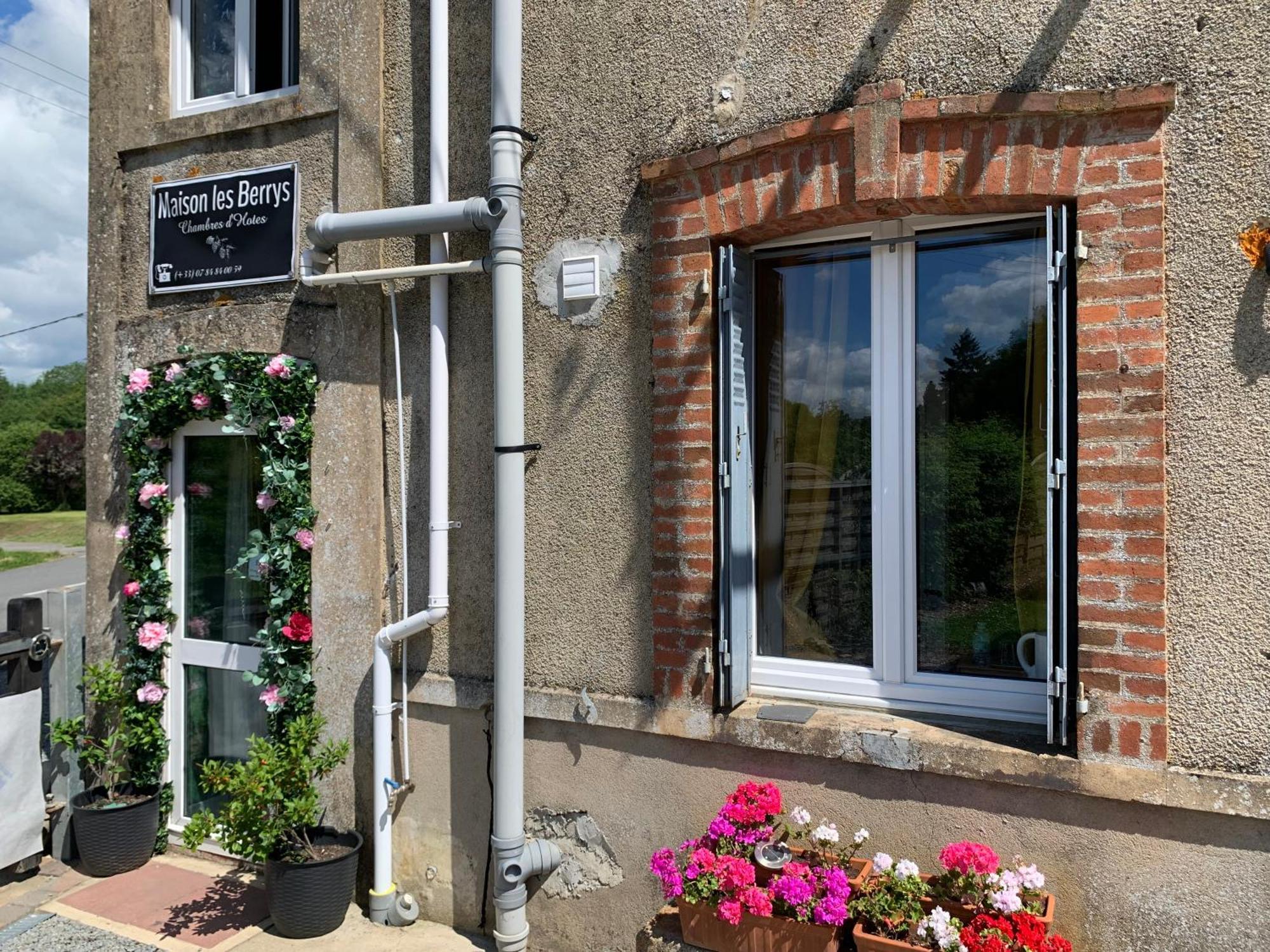 Maison Les Berrys Bourganeuf Экстерьер фото